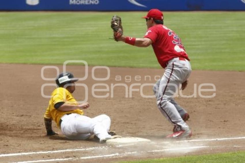 BÉISBOL . PERICOS VS PIRATAS DE CAMPECHE