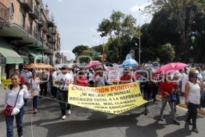 MANIFESTACIÓN MAESTROS