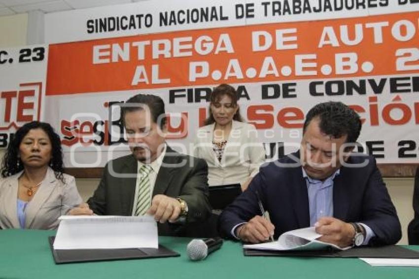 SNTE Y BUAP . FIRMA DE CONVENIO