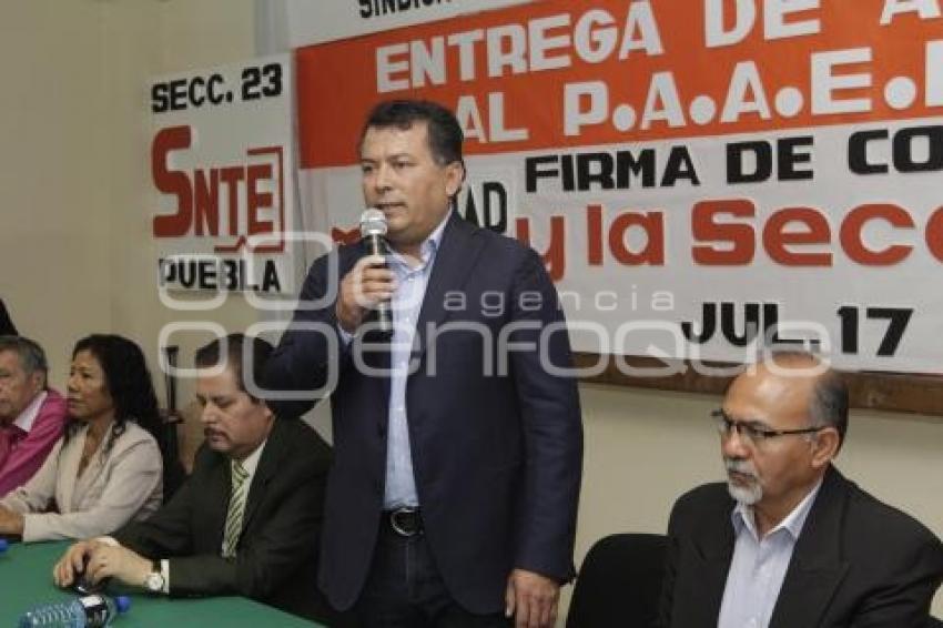 SNTE Y BUAP . FIRMA DE CONVENIO