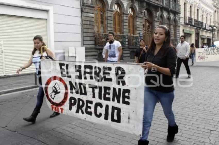 MANIFESTACIÓN FEET