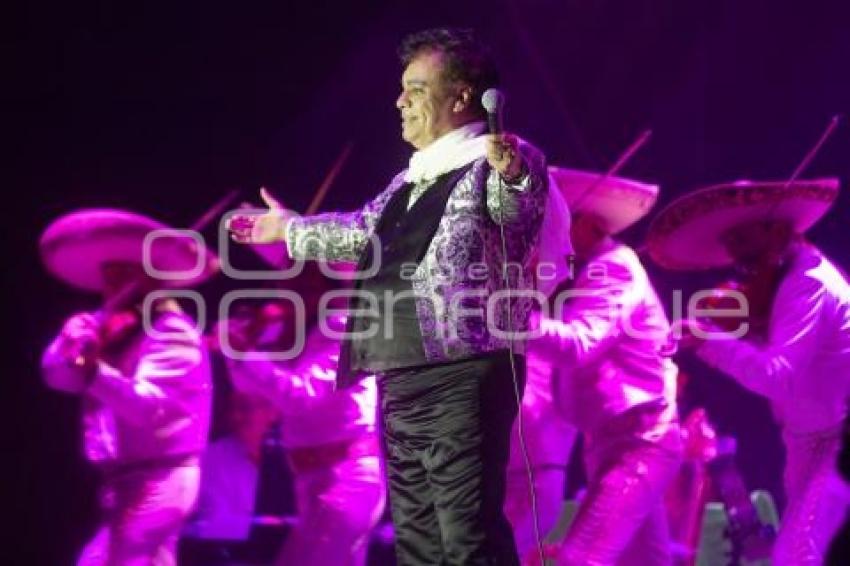 CONCIERTO. JUAN GABRIEL