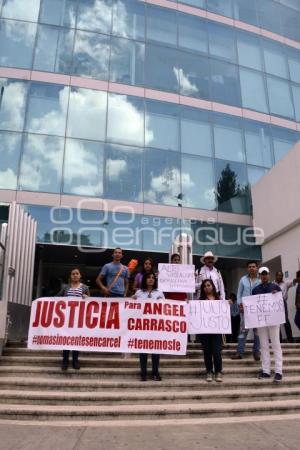 MANIFESTACIÓN FAMILIARES ÁNGEL CARRASCO