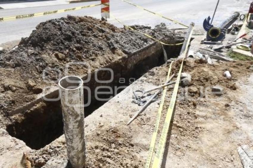 SUSTITUCIÓN DE TUBERÍAS . AGUA DE PUEBLA