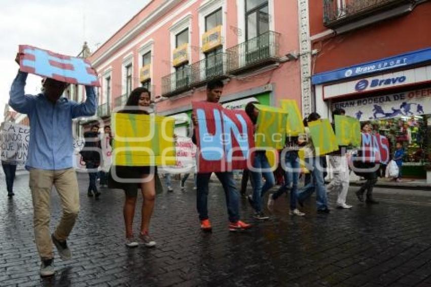 MANIFESTACIÓN FEET