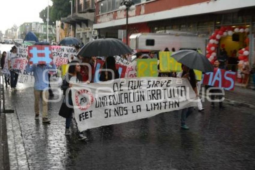 MANIFESTACIÓN FEET