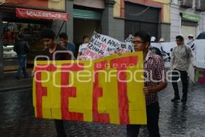 MANIFESTACIÓN FEET