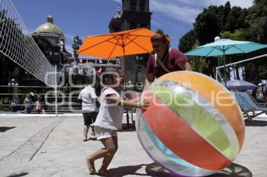 PLAYA ARTIFICIAL . ZÓCALO