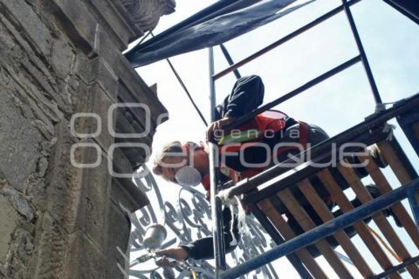 RESTAURACIÓN REJAS CATEDRAL