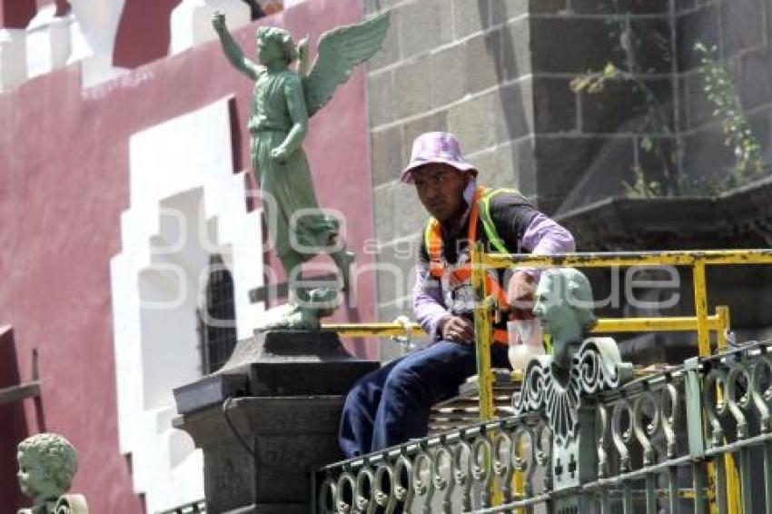 RESTAURACIÓN REJAS CATEDRAL