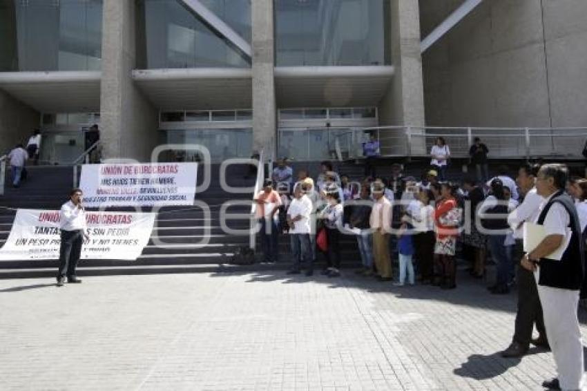 MANIFESTACIÓN . UNIÓN DE BURÓCRATAS