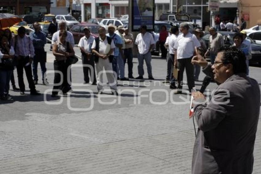 MANIFESTACIÓN . UNIÓN DE BURÓCRATAS