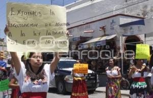 MANIFESTACIÓN . ACATLÁN DE OSORIO