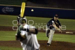 BÉISBOL . PERICOS VS TIGRES