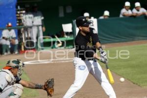 BÉISBOL . PERICOS VS LEONES