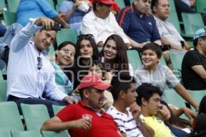 BÉISBOL . PERICOS VS LEONES