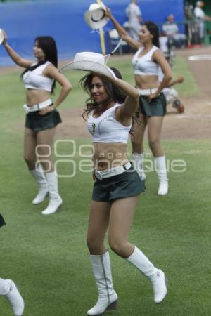 BÉISBOL . PERICOS VS LEONES