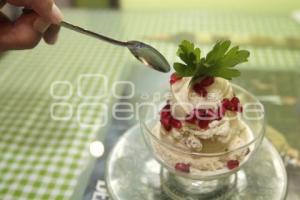 HELADO DE CHILE EN NOGADA