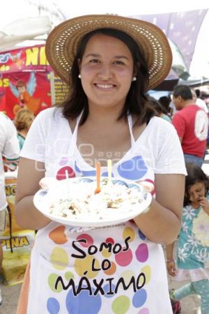 FERIA DEL CHILE EN NOGADA EN CALPAN