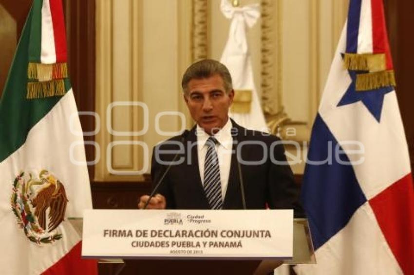 FIRMA MUNICIPIOS PUEBLA-PANAMÁ