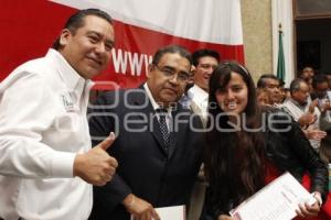 ENTREGA DE BECAS . CTM