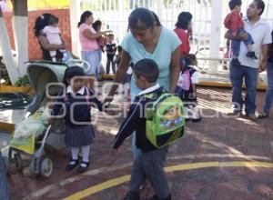 REGRESO A CLASES . ACATLÁN DE OSORIO