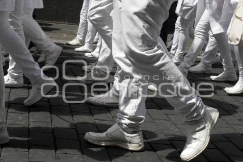 MANIFESTACIÓN ESTUDIANTES MEDICINA BUAP