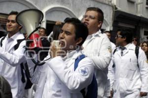 MANIFESTACIÓN ESTUDIANTES MEDICINA BUAP