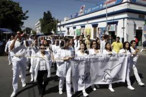 MANIFESTACIÓN ESTUDIANTES MEDICINA BUAP