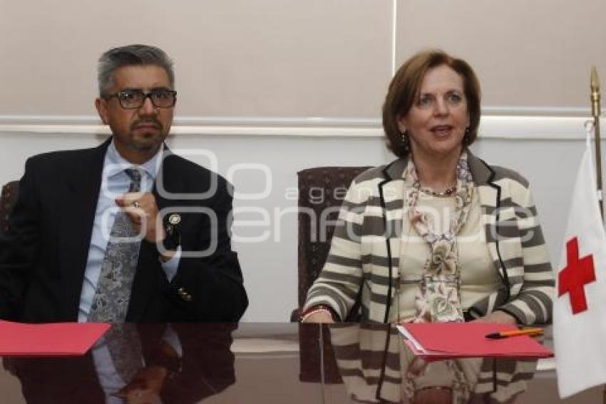 ENTREGA DE DONATIVO . CRUZ ROJA