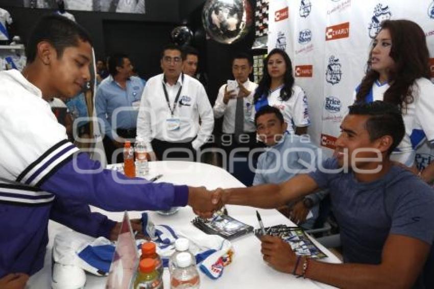 PUEBLA FC . FIRMA DE AUTÓGRAFOS