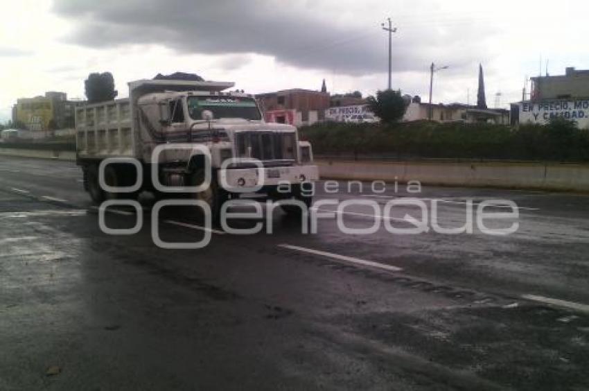 LLUVIA EN AUTOPISTA