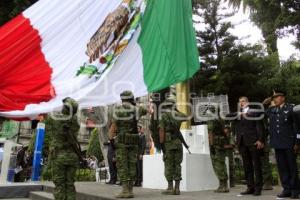 IZAMIENTO BANDERA