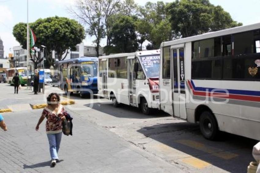 TRANSPORTE PÚBLICO . REGLAMENTO TRÁNSITO