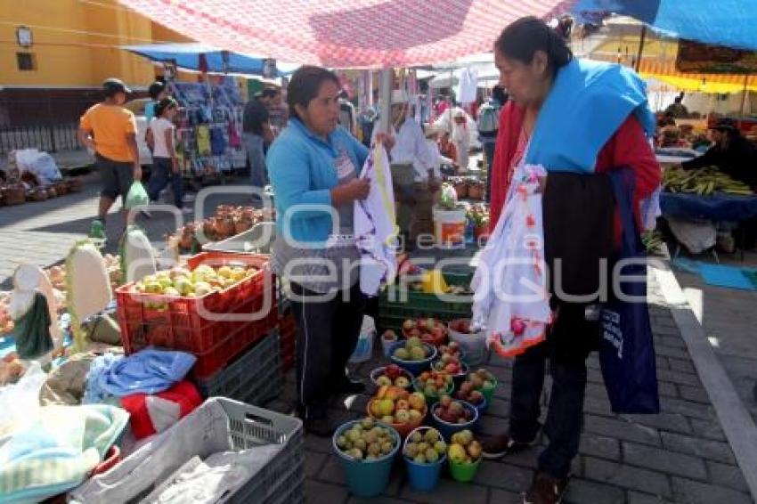 CHOLULA . TRUEQUE