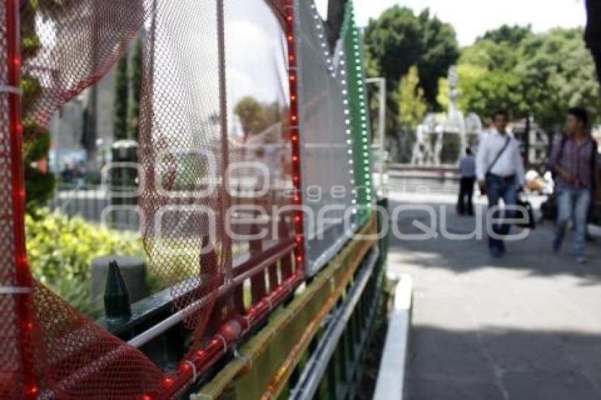 ADORNOS PATRIOS DAÑADOS