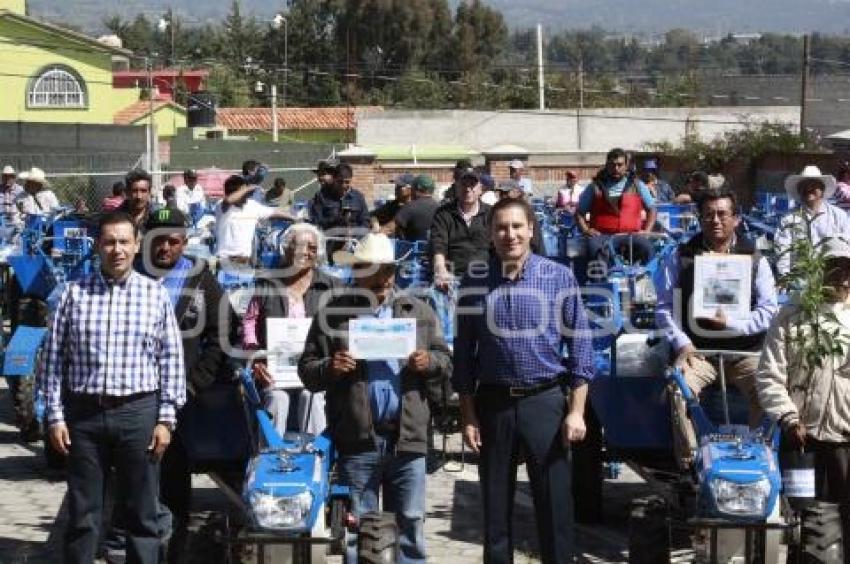 ENTREGA DE APOYOS PARA EL CAMPO