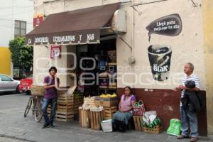 ECONOMÍA . TIENDAS