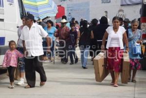 ENTREGA DE PANTALLAS . ACATLÁN DE OSORIO