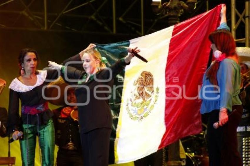 FIESTAS PATRIAS . PANDORA 