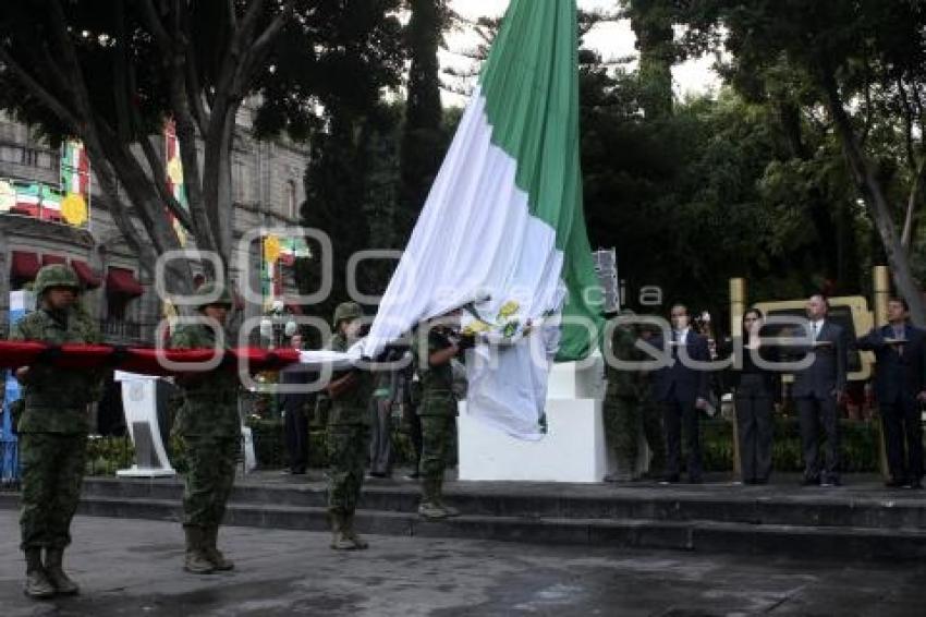 CEREMONIA IZAMIENTO BANDERA