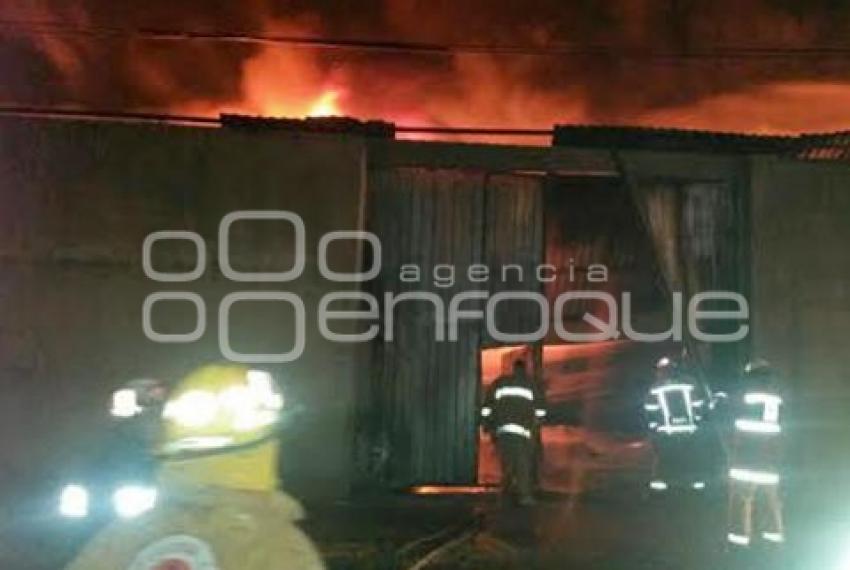 INCENDIO BODEGA XONACATEPEC