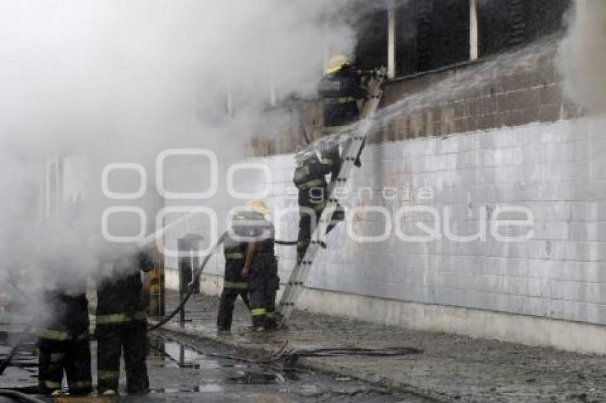 INCENDIO FÁBRICA TEXTIL