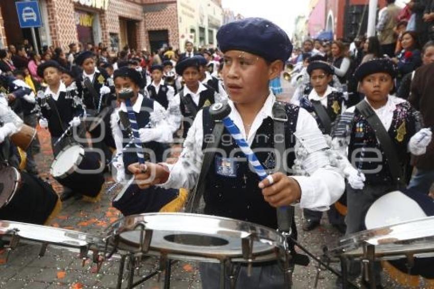 FIESTAS PATRIAS . DESFILE CHOLULA