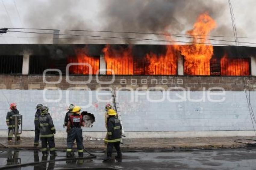 INCENDIO FÁBRICA TEXTIL