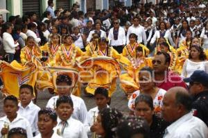 FIESTAS PATRIAS . DESFILE CHOLULA