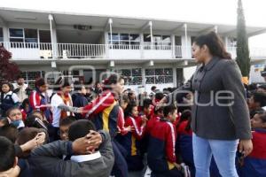 SIMULACRO DE SISMO . ESCUELAS