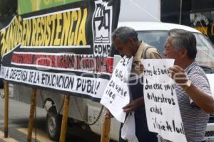 MANIFESTACIÓN MAESTROS DESPEDIDOS