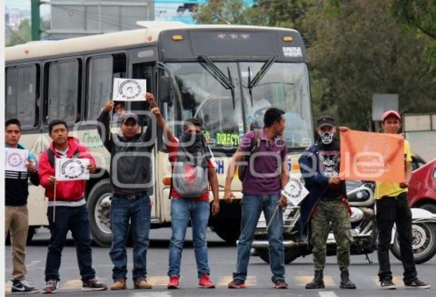 MANIFESTACIÓN Y BLOQUEO RECTA A CHOLULA