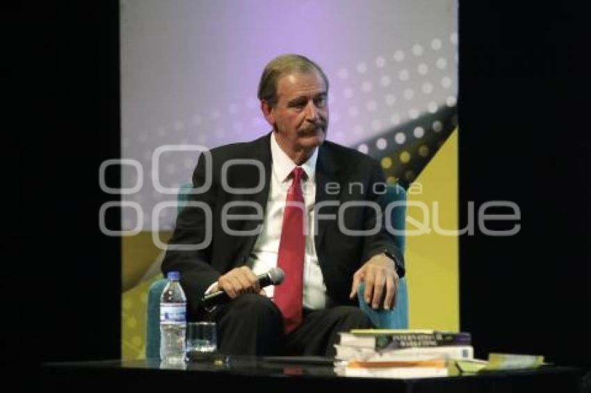 VICENTE FOX . CONGRESO LOS SPIN DOCTORS